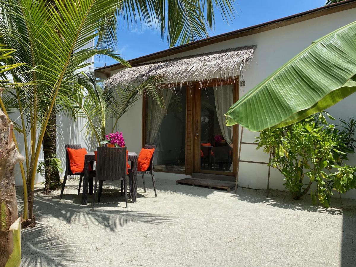 Villa Kudi Maldives Guest House Thulusdhoo Bagian luar foto